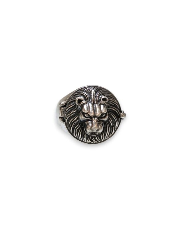 925 Silver Ring with hidden space (dabbi)