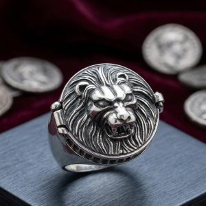 925 Silver Ring with hidden space (dabbi)